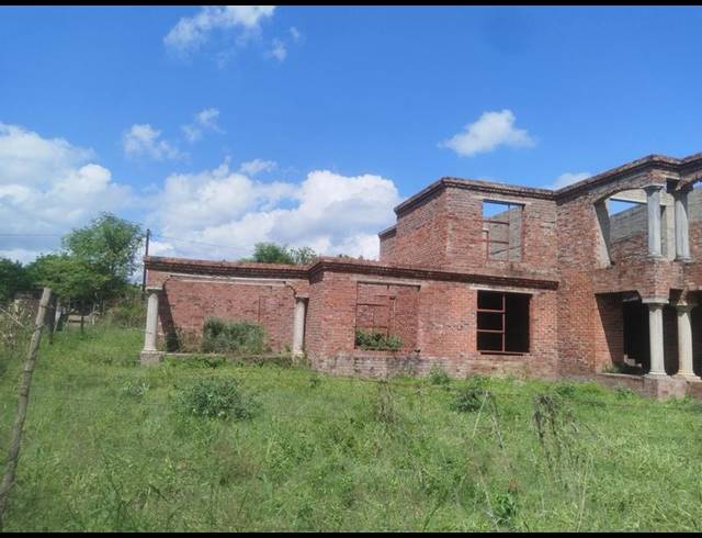 7 BEDROOM HOUSE FOR SALE IN TSWINGA